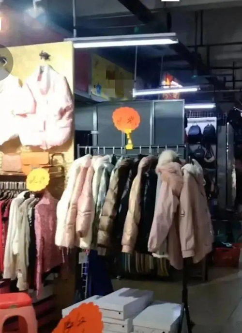 北流侬在玉林工业品服装店 偏见与坚韧的交织